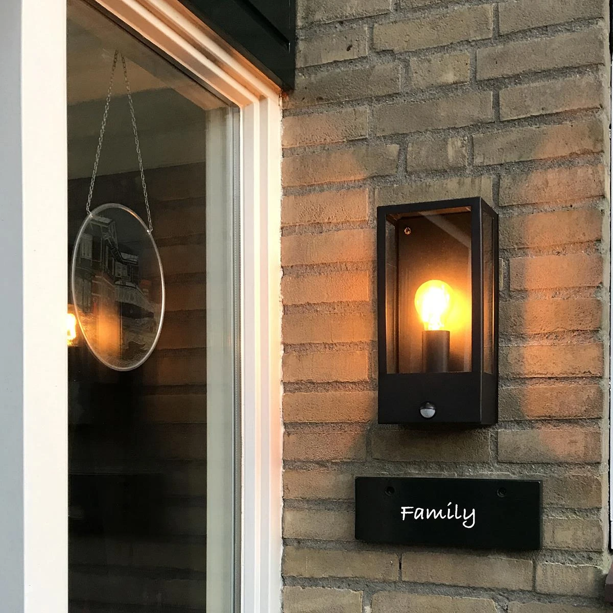 QAZQA Buiten Wandlamp Zwart Met Bewegingsmelder IP44 - Rotterdam 4 QAZQA Buiten Wandlamp Zwart Met Bewegingsmelder IP44 - Rotterdam - Afbeelding 2