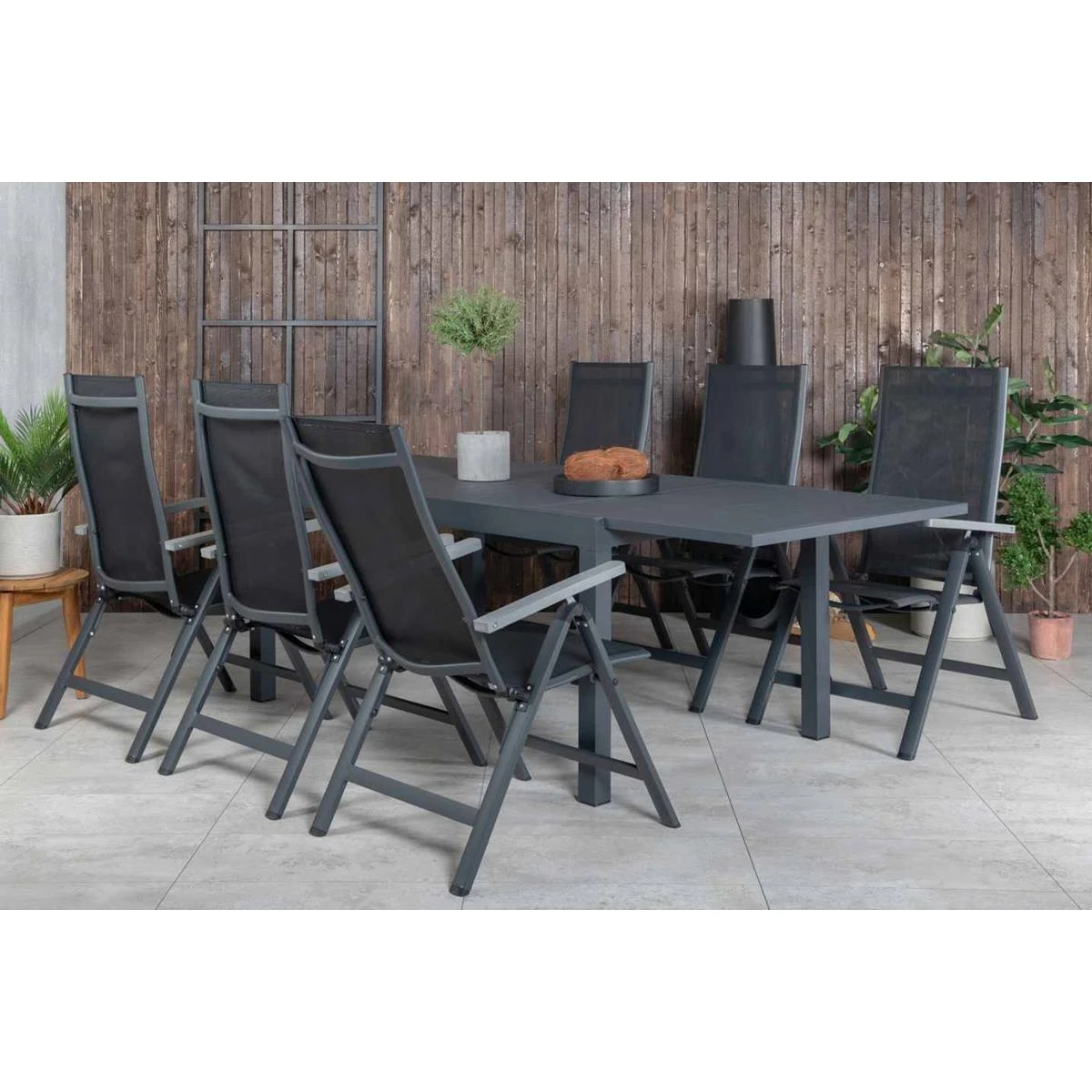 24Designs Nerja Tuinset - 6 Stoelen + Tuintafel - Zwart 5 24Designs Nerja Tuinset - 6 Stoelen + Tuintafel - Zwart - Afbeelding 3