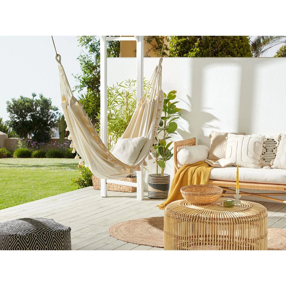 Beliani - VERCELLI - Hangmat - Wit - Katoen 4 Beliani - VERCELLI - Hangmat - Wit - Katoen - Afbeelding 2