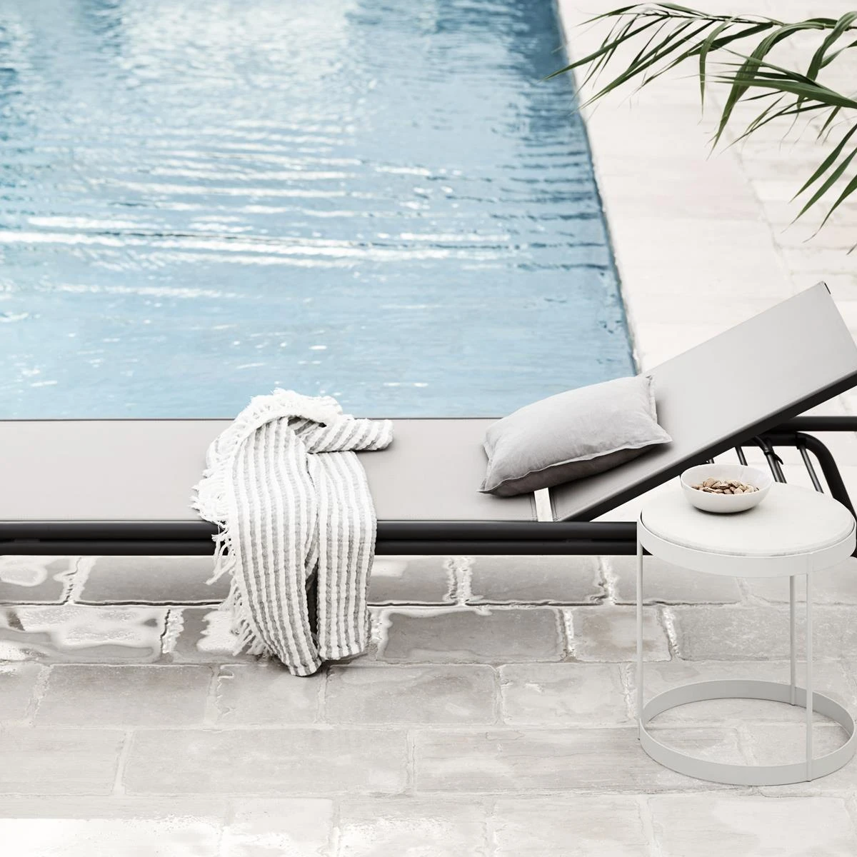 Bolia Sling Outdoor Ligstoel - Antraciet 4 Bolia Sling Outdoor Ligstoel - Antraciet - Afbeelding 2