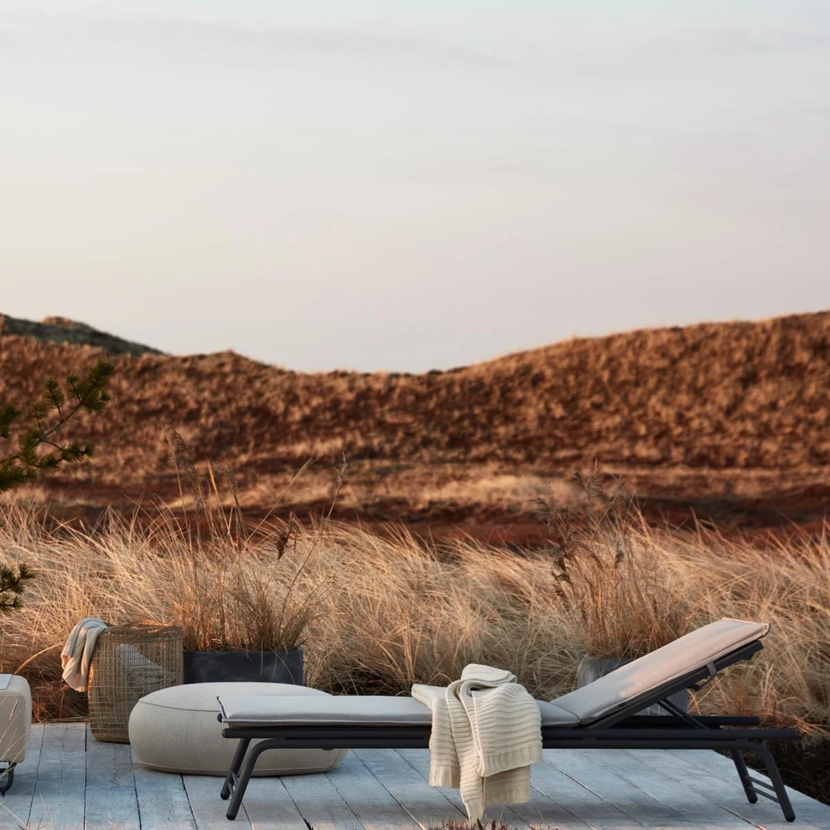 Bolia Sling Outdoor Ligstoel - Antraciet 7 Bolia Sling Outdoor Ligstoel - Antraciet - Afbeelding 5