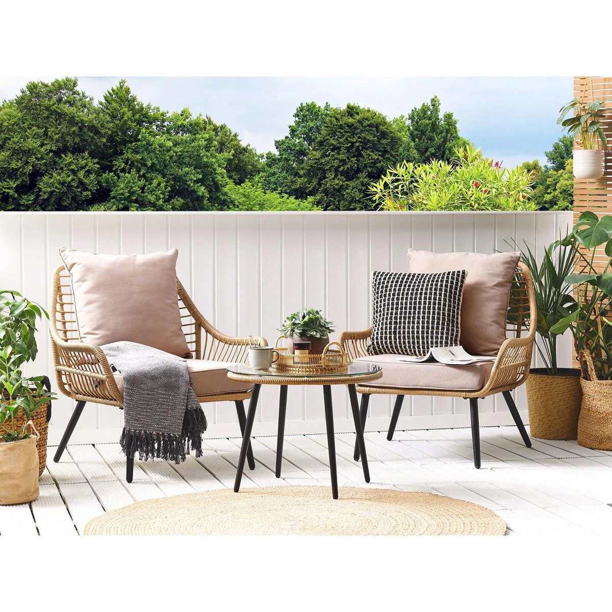 Beliani - LAURETO - Bistroset Voor 2 - Natuurlijk - PE Rotan 4 Beliani - LAURETO - Bistroset Voor 2 - Natuurlijk - PE Rotan - Afbeelding 2