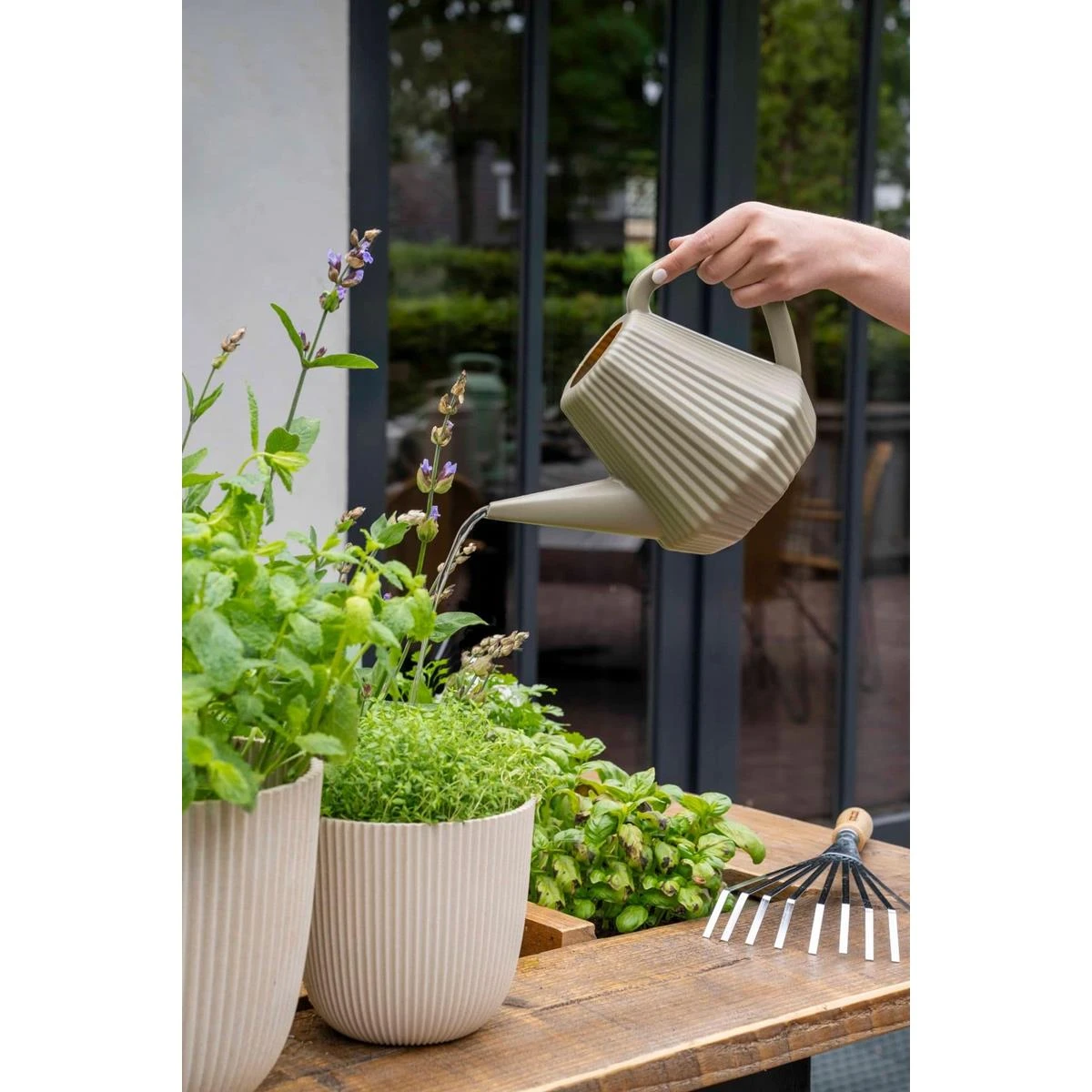 Xala Gieter Doppio Groove 2L - 28x16x17 - Lichtgrijs 5 Xala Gieter Doppio Groove 2L - 28x16x17 - Lichtgrijs - Afbeelding 3