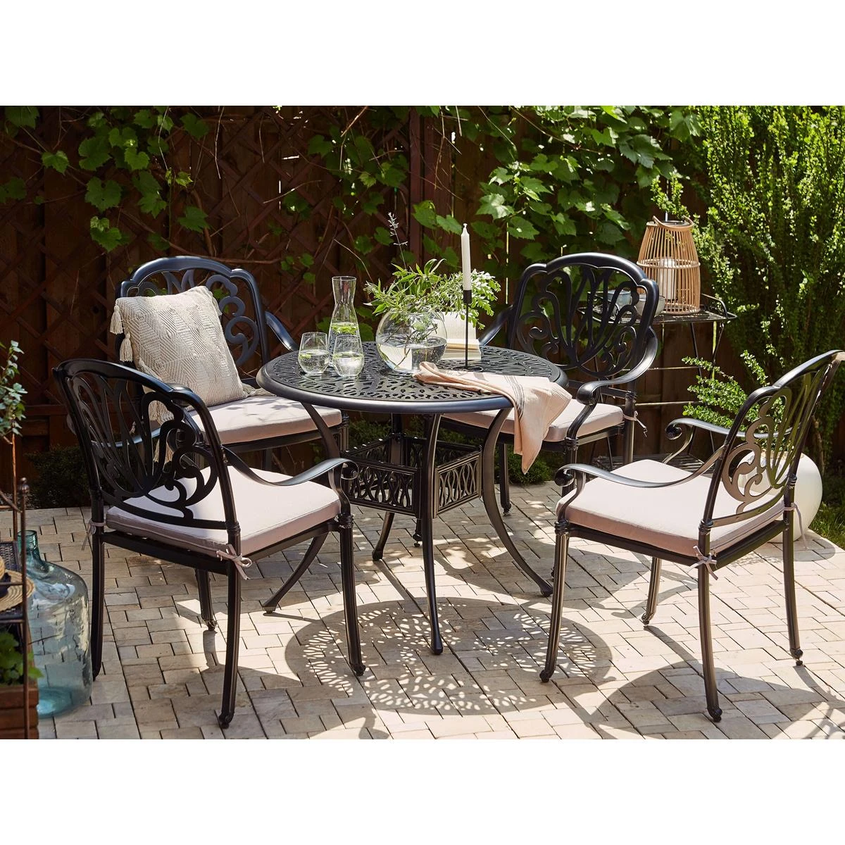 Beliani - ANCONA - Tuinset Voor 4 - Zwart - Aluminium 4 Beliani - ANCONA - Tuinset Voor 4 - Zwart - Aluminium - Afbeelding 2