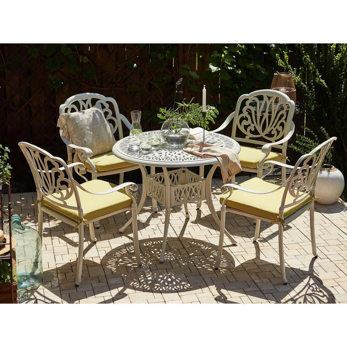 Beliani - ANCONA - Tuinset Voor 4 - Wit - Aluminium 4 Beliani - ANCONA - Tuinset Voor 4 - Wit - Aluminium - Afbeelding 2