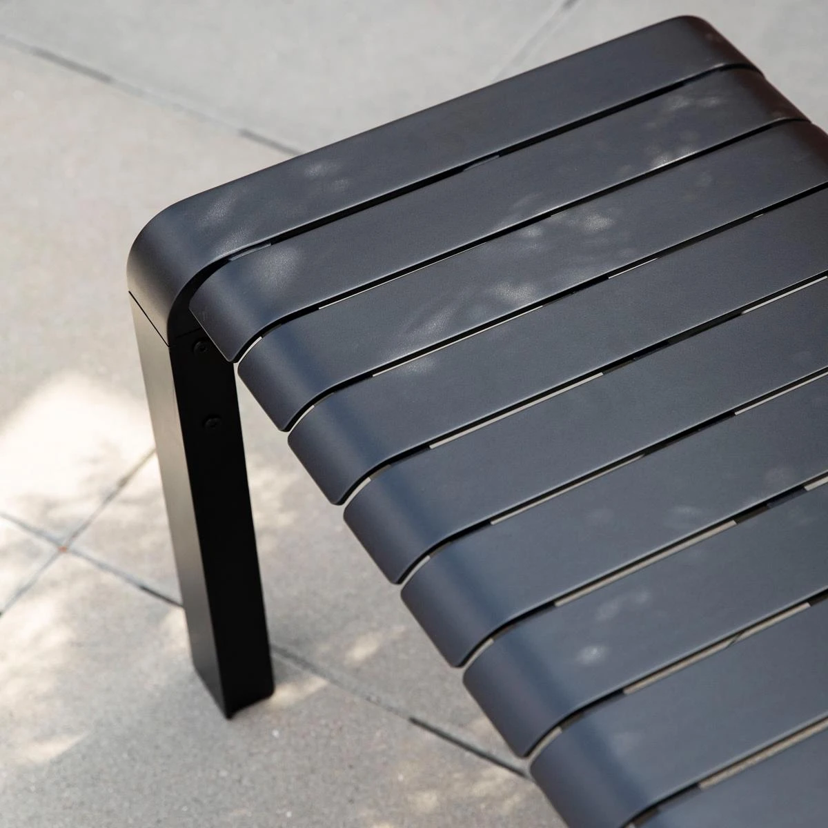 Zuiver Vondel Tuinbank 5 Zuiver Vondel Tuinbank - Afbeelding 3