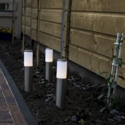 QAZQA Set Van 3 Prikspots Staal Incl. LED IP44 Solar- Rox 22 QAZQA Set Van 3 Prikspots Staal Incl. LED IP44 Solar- Rox -Tuinproducten 9691367