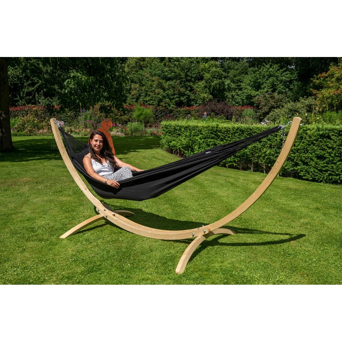 Tropilex® Hangmat Met Standaard Eénpersoons Wood & Classic Black Zwart 4 Tropilex® Hangmat Met Standaard Eénpersoons Wood & Classic Black Zwart - Afbeelding 2