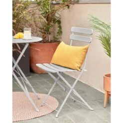 Kave Home - Beryl Outdoor Set, Bestaande Uit Een Tafel En 2 -Tuinproducten 9984381